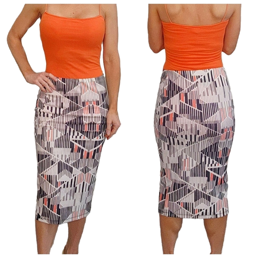 Highwaisted Pencil Skirt with Geometric Pattern Orange Highlights Size XS